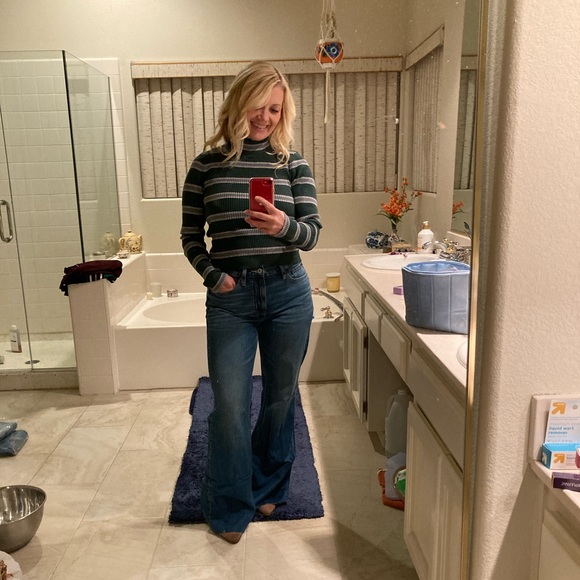 Striped turtleneck sweater by Sky and Sparrow. Size medium - Picture 8 of 10